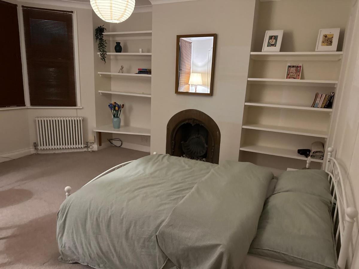 Spacious Room Near Underground لندن المظهر الخارجي الصورة